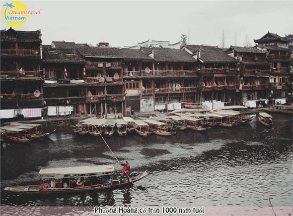 Tour mới Trường Sa-Trương Gia Giới-Phượng Hoàng Cổ Trấn 5 ngày bay hàng không 4 sao Tour mới Trường Sa-Trương Gia Giới-Phượng Hoàng Cổ Trấn 5 ngày bay hàng không 4 sao